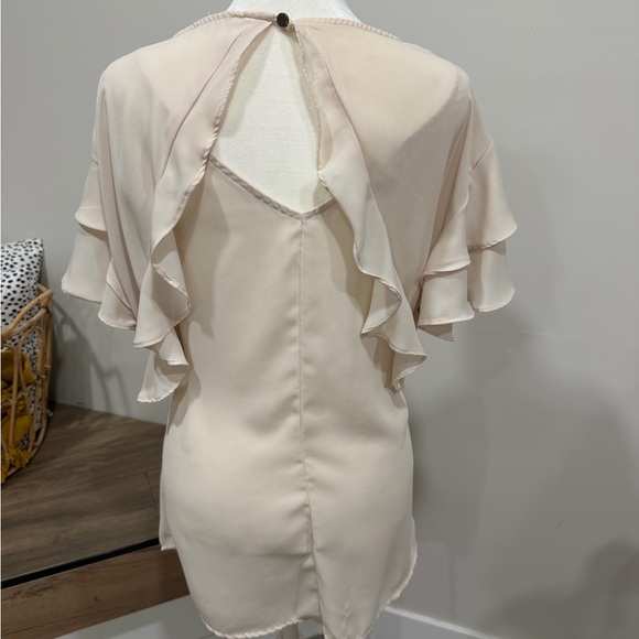 Chic Cream Ruffle Sleeve Blouse - Picture 2 of 2